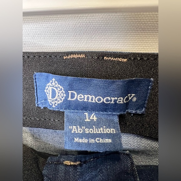 Democracy Ab solution distressed slim fit jeans denim size 14 stretch mid rise - Picture 4 of 11